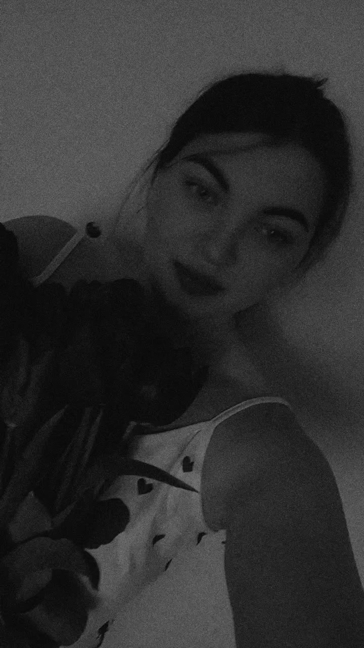 @Brave lady🥀