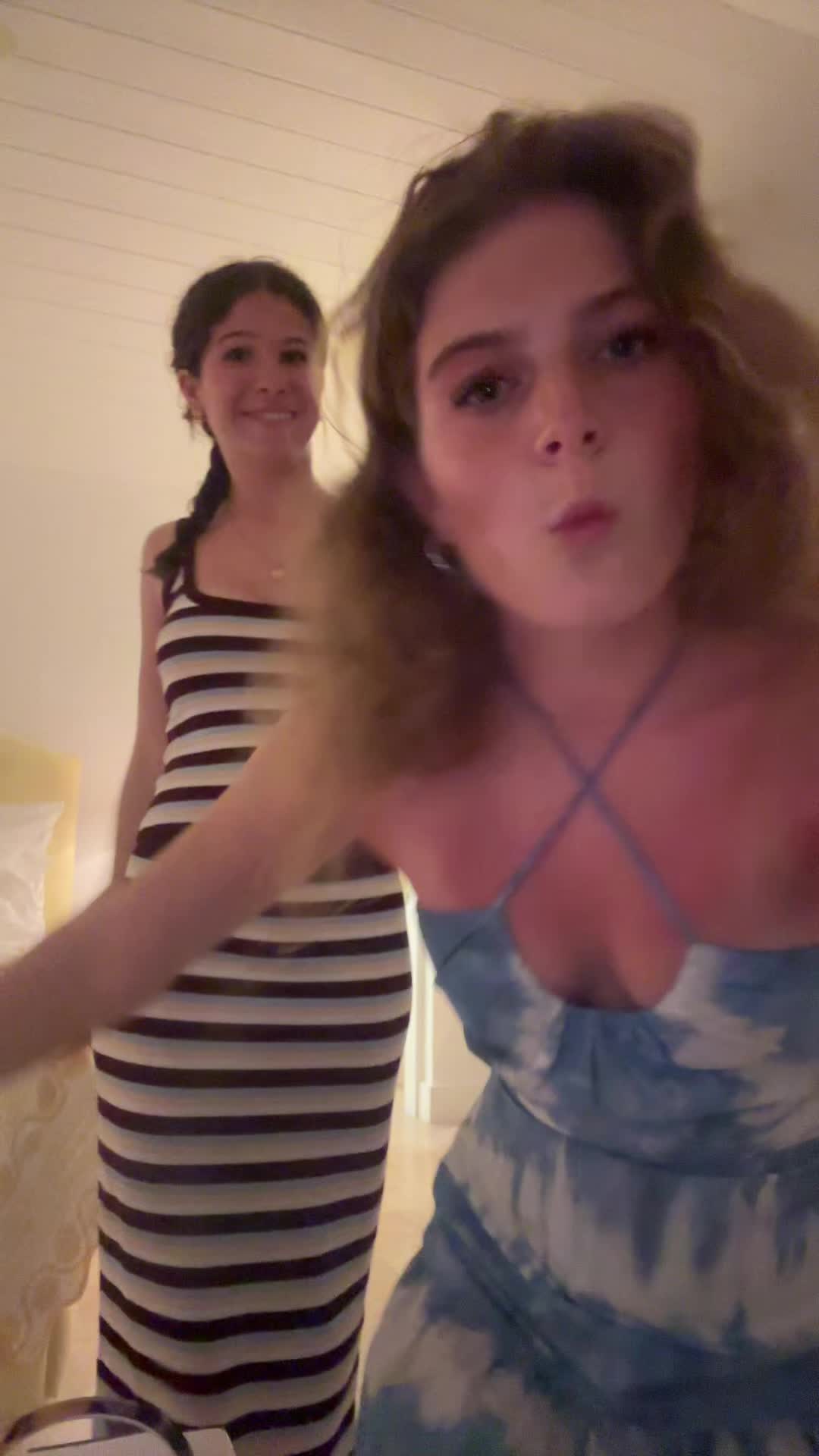 @😹