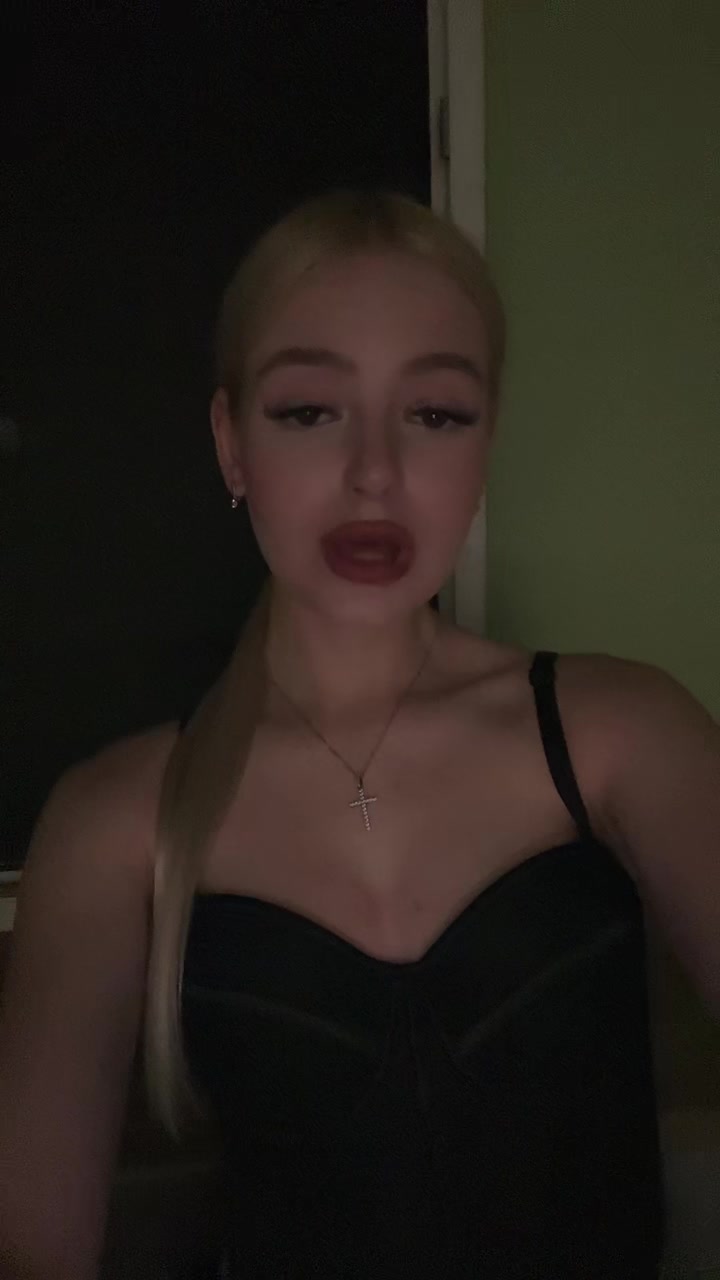 @соня