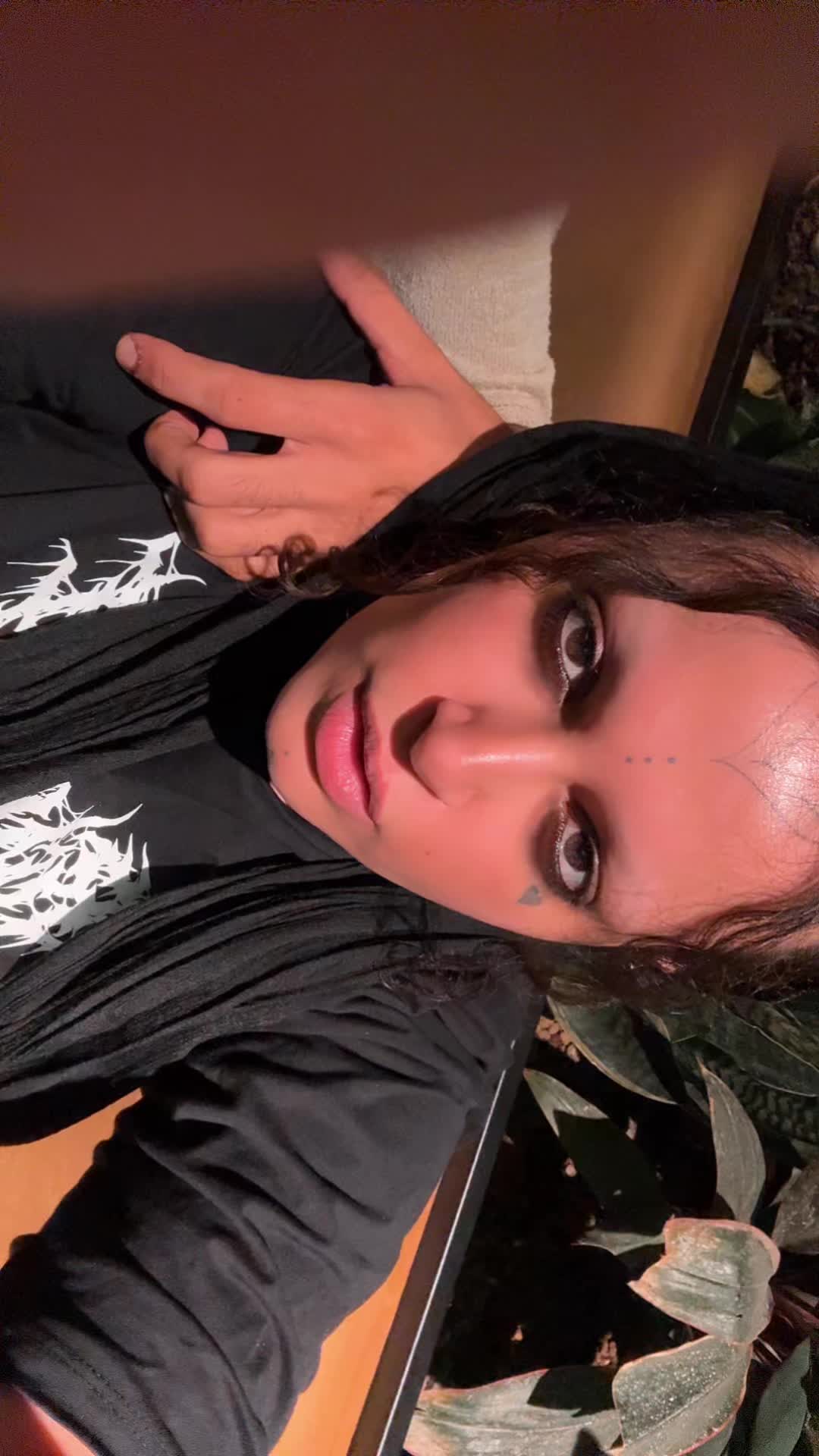 @andia🖤