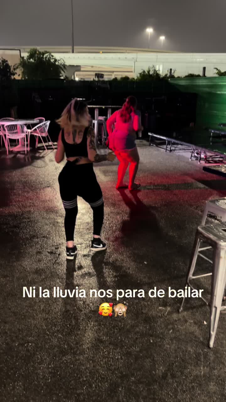 @La Wuera