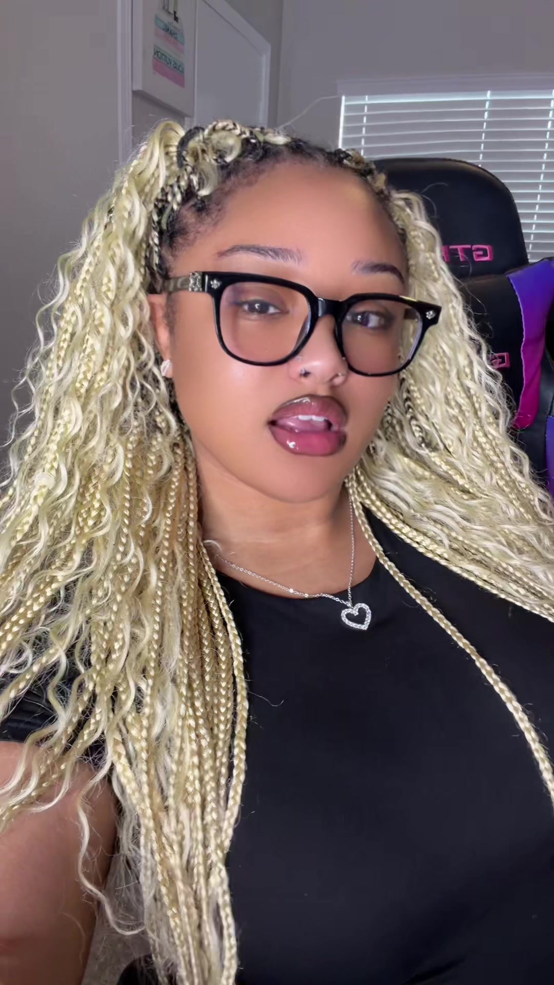 @It&rsquo;s SIMONE to you b!tches