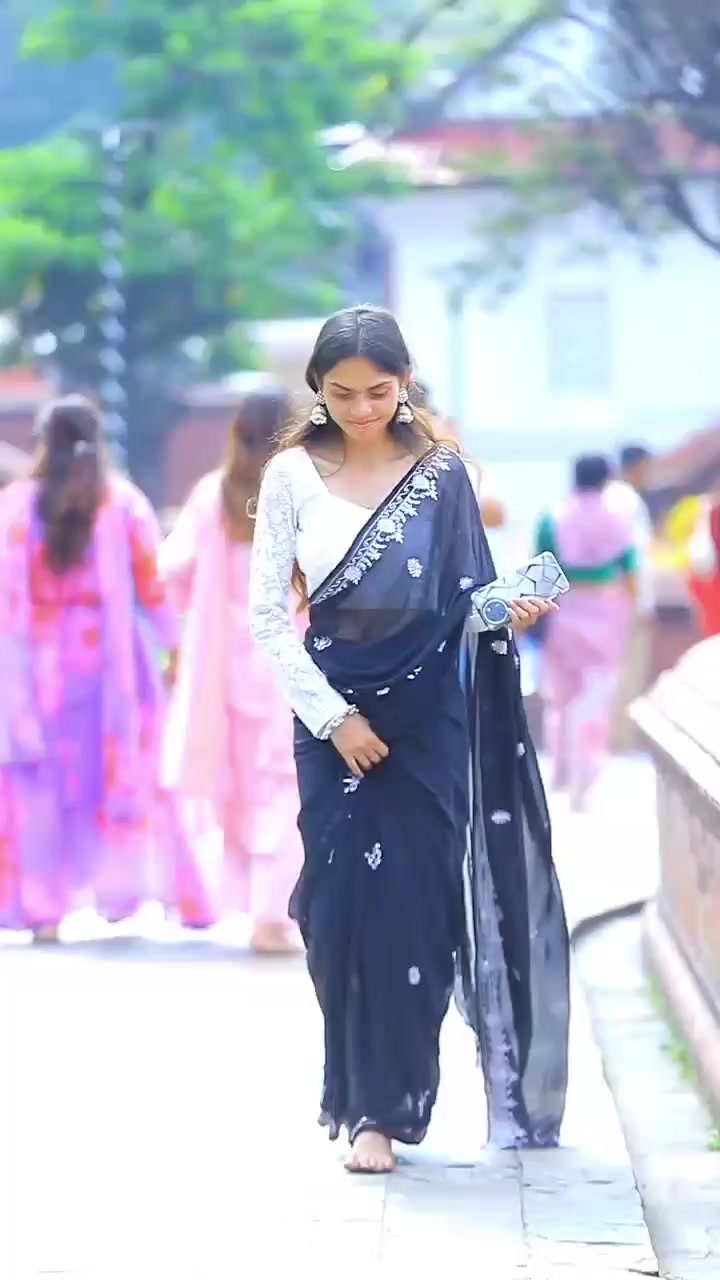 @❣️Miss Rauniyar❣️