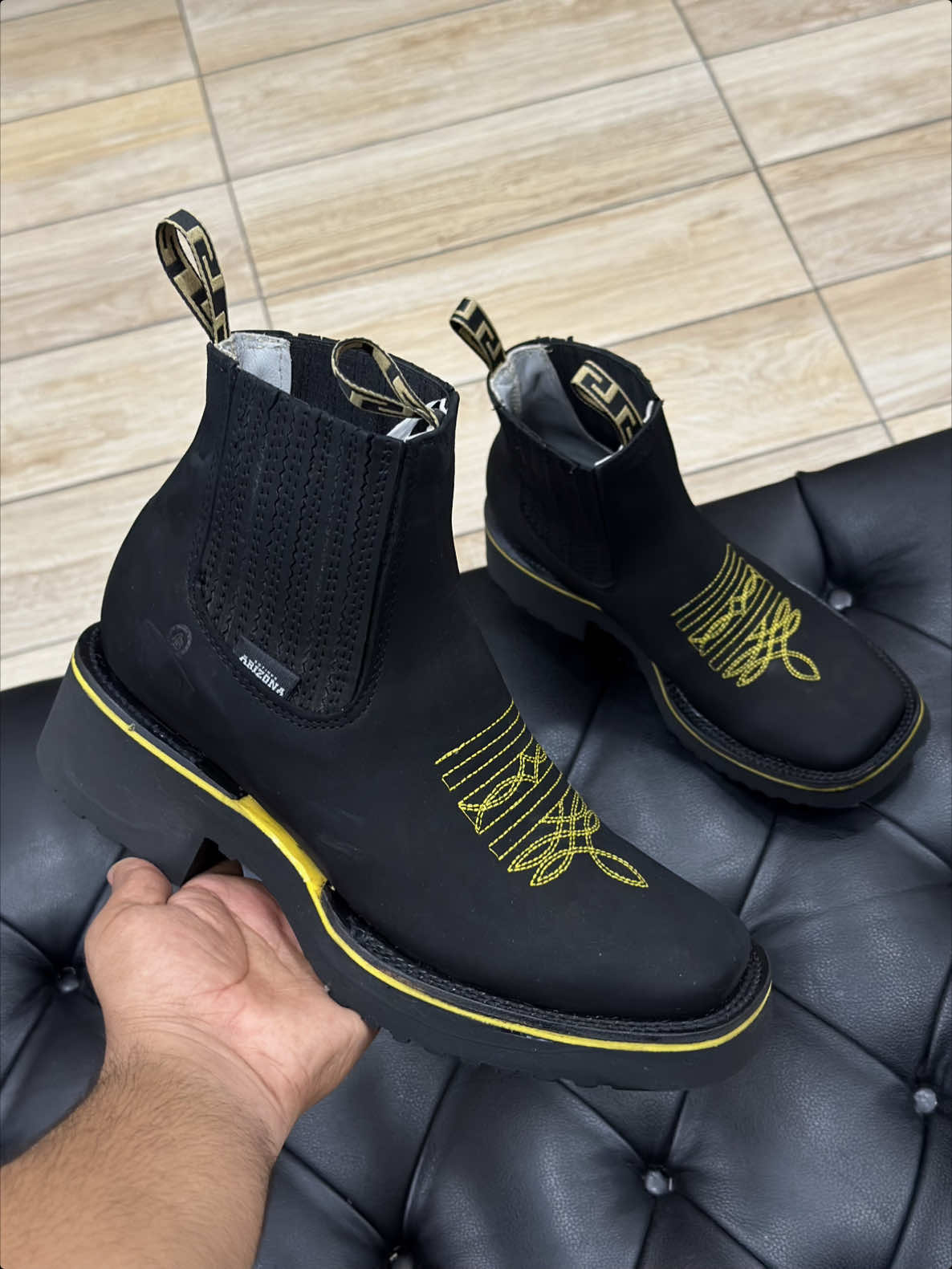 @Lara boots
