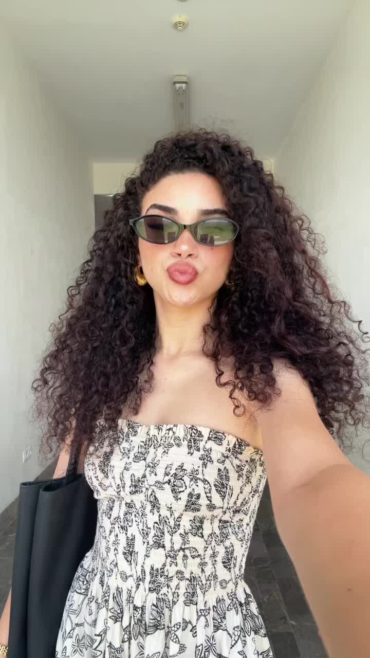 @✨