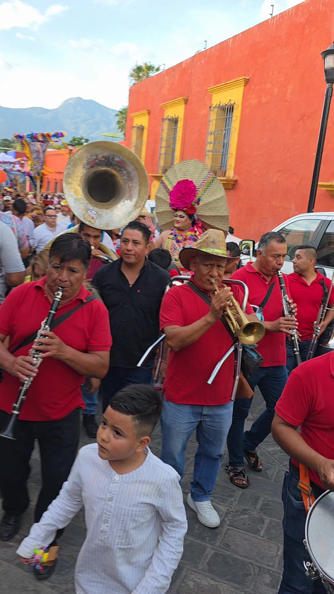 @Gerardo Pastor