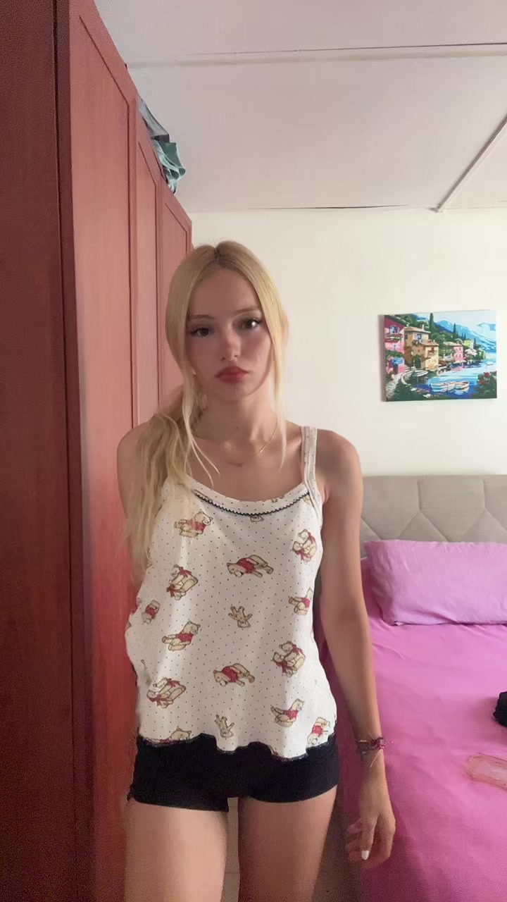 @Ayşenur