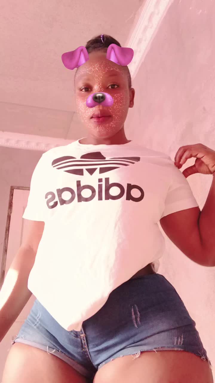@Nikiwe.