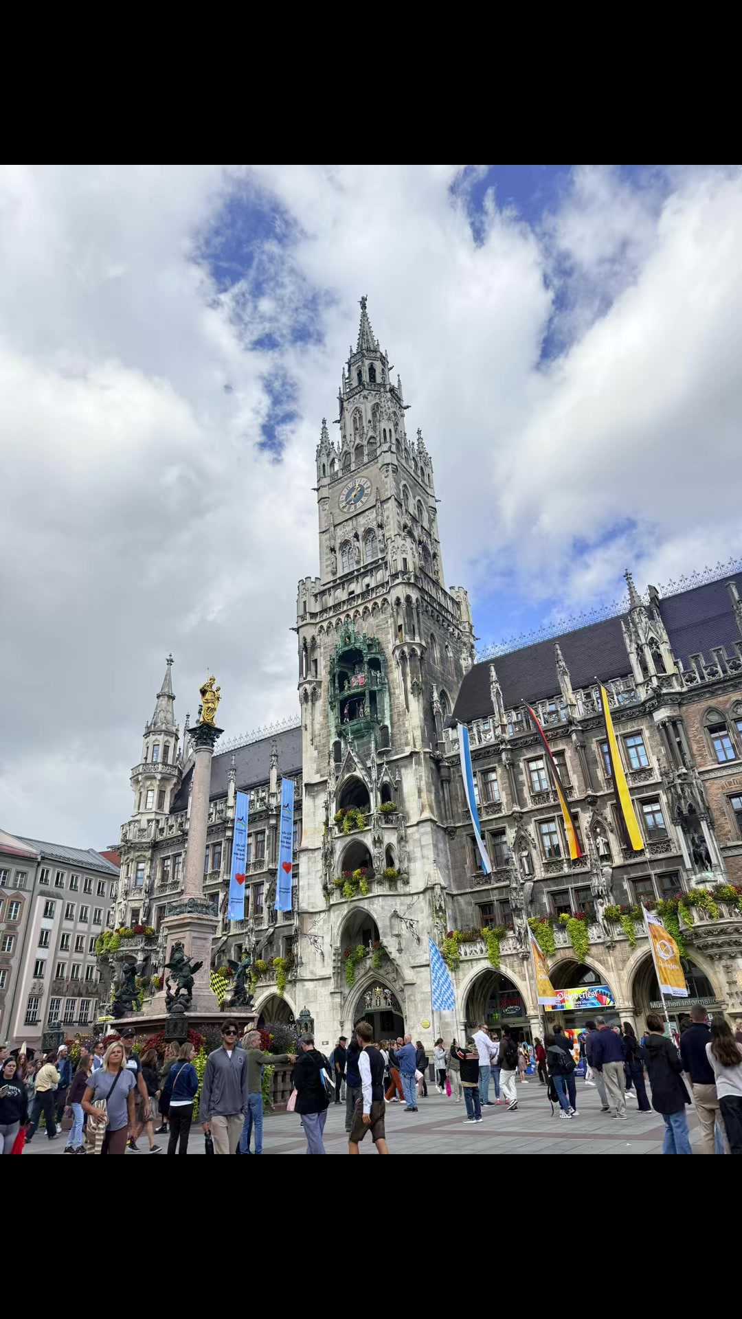 @Ficknots🇺🇬🇩🇪