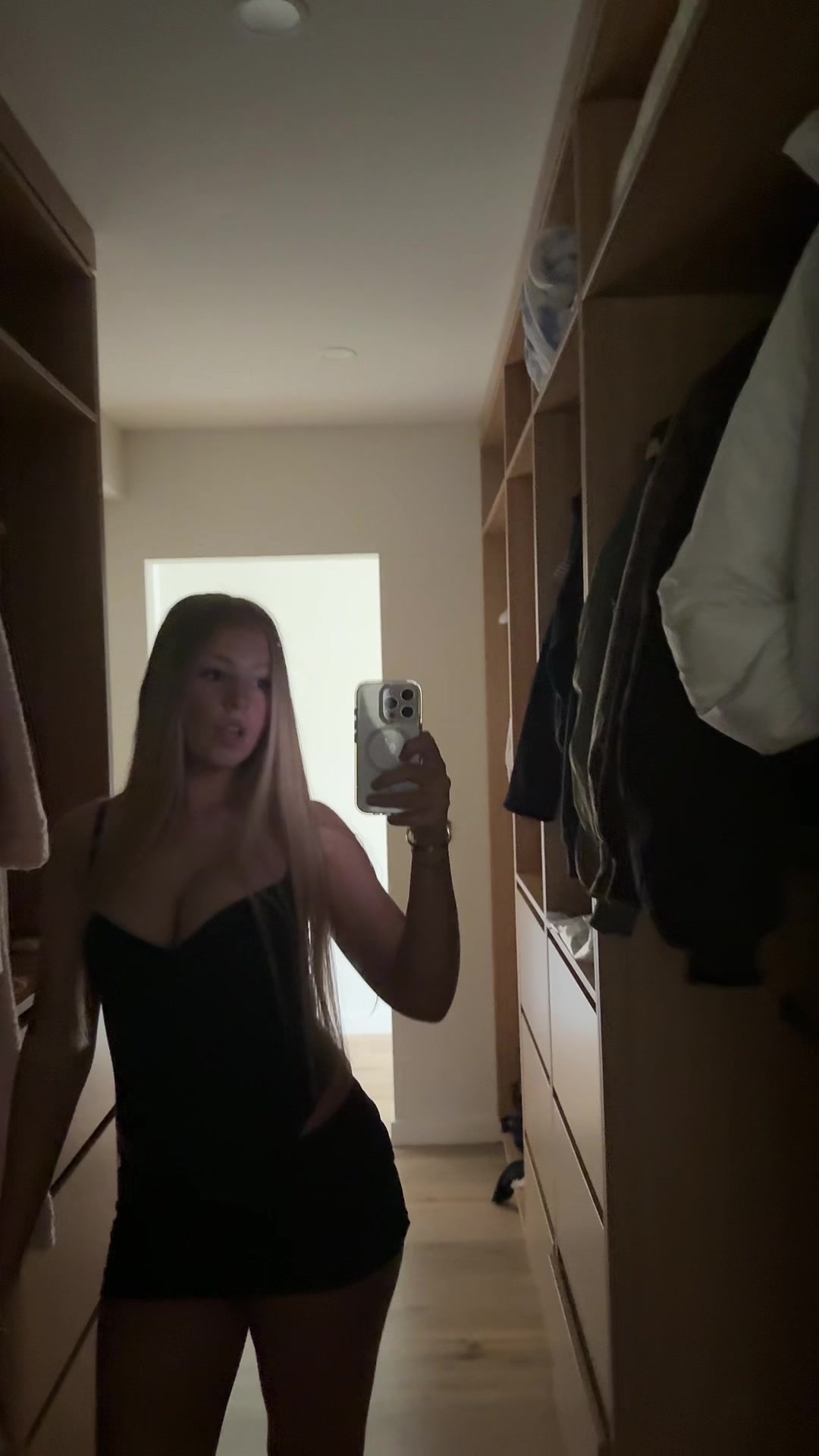 @😇