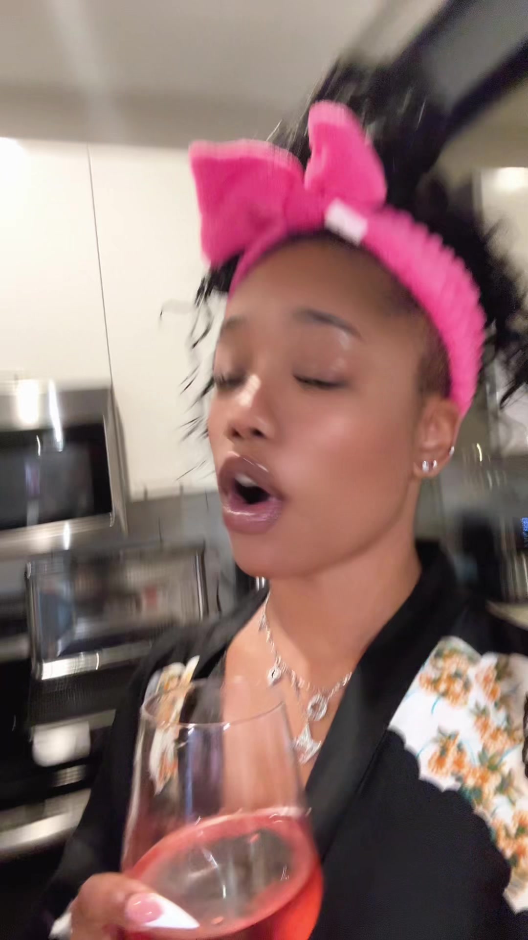 @manipostswhatever