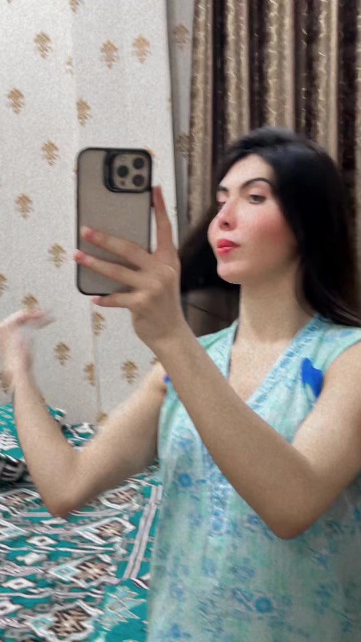 @APPLE 44 🍎🍎