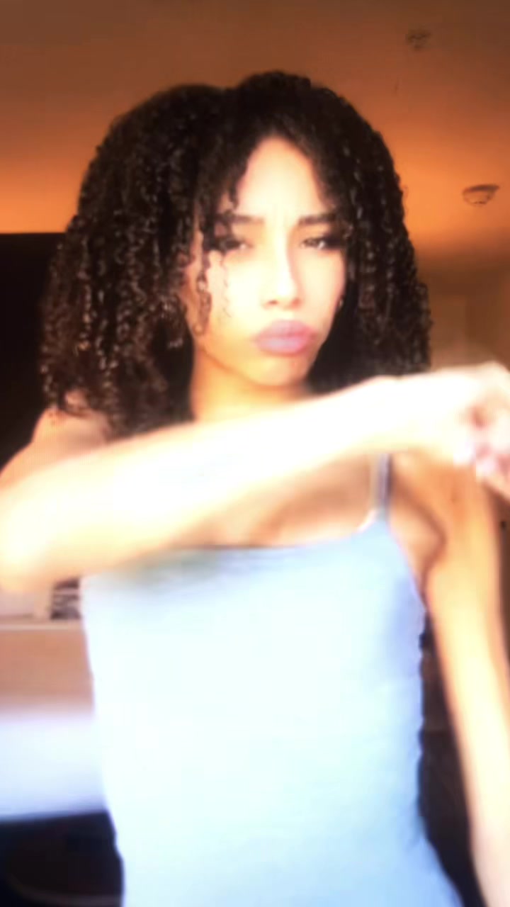 @Celebs.N.random