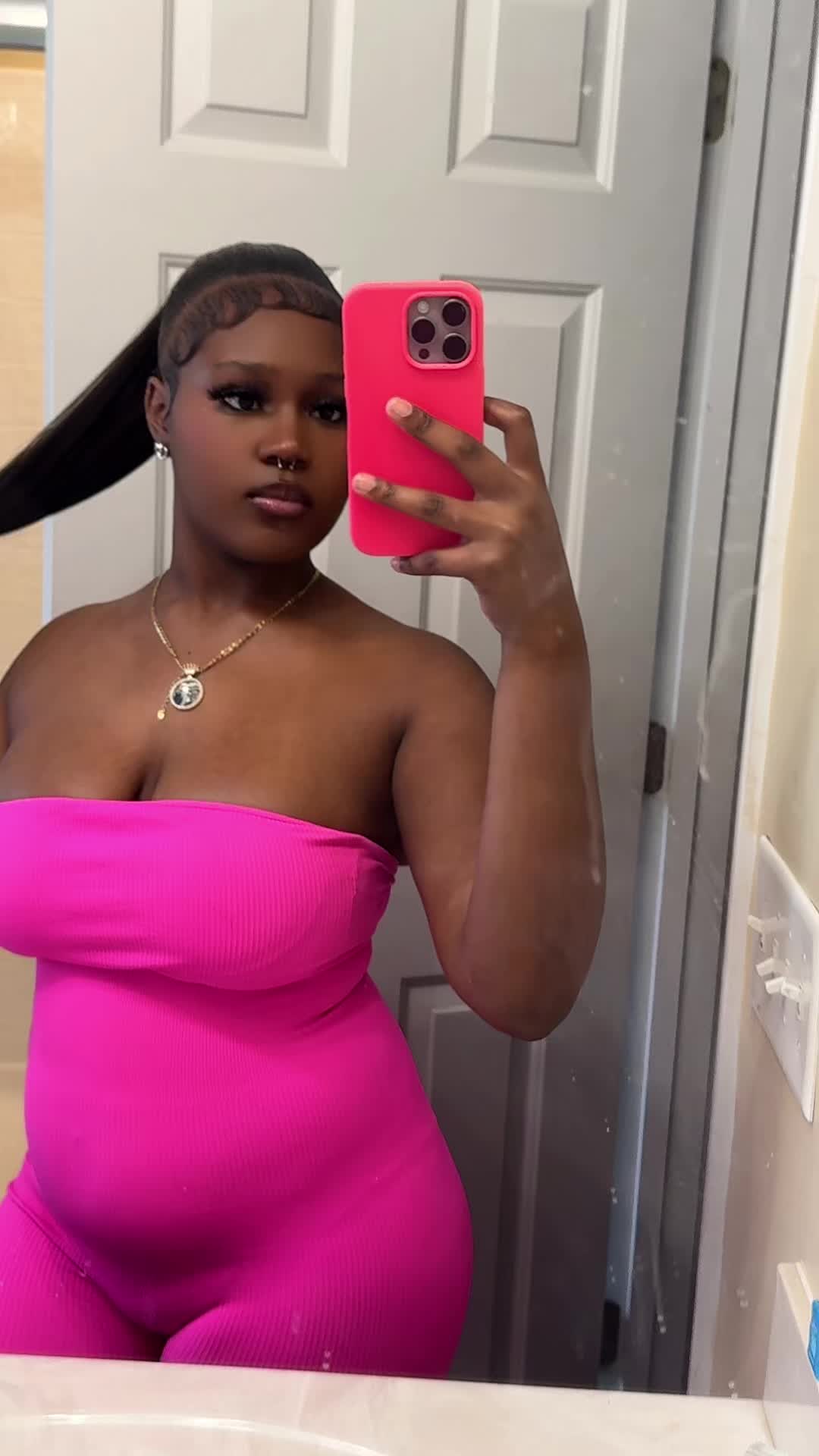 @tristynnna