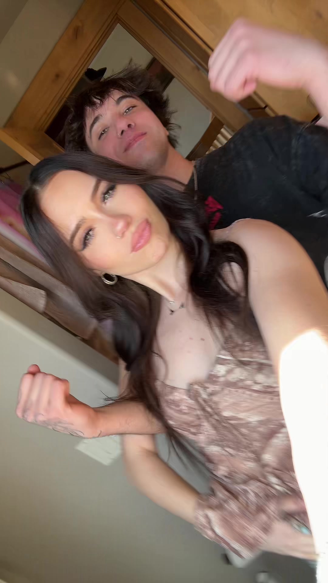 @Ella