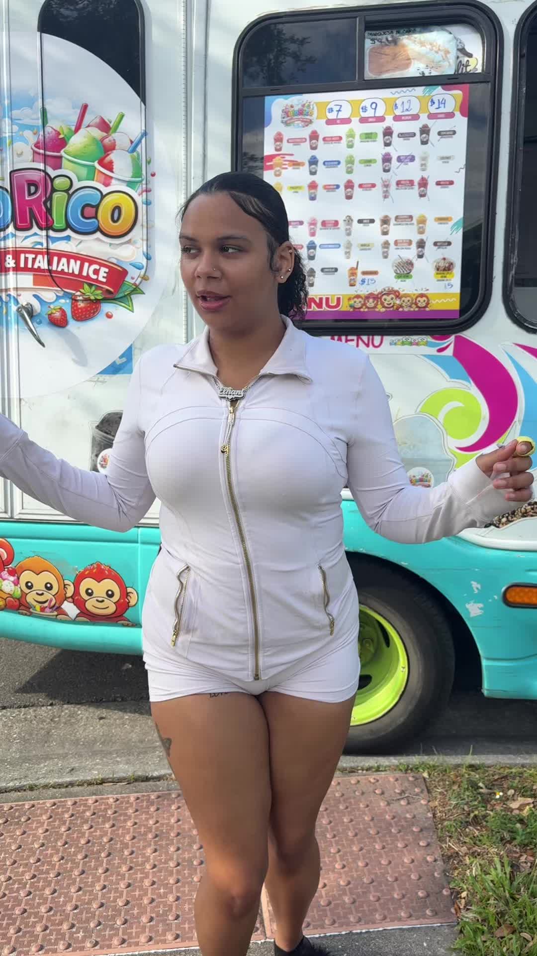 @Idkwhattoputasmyname