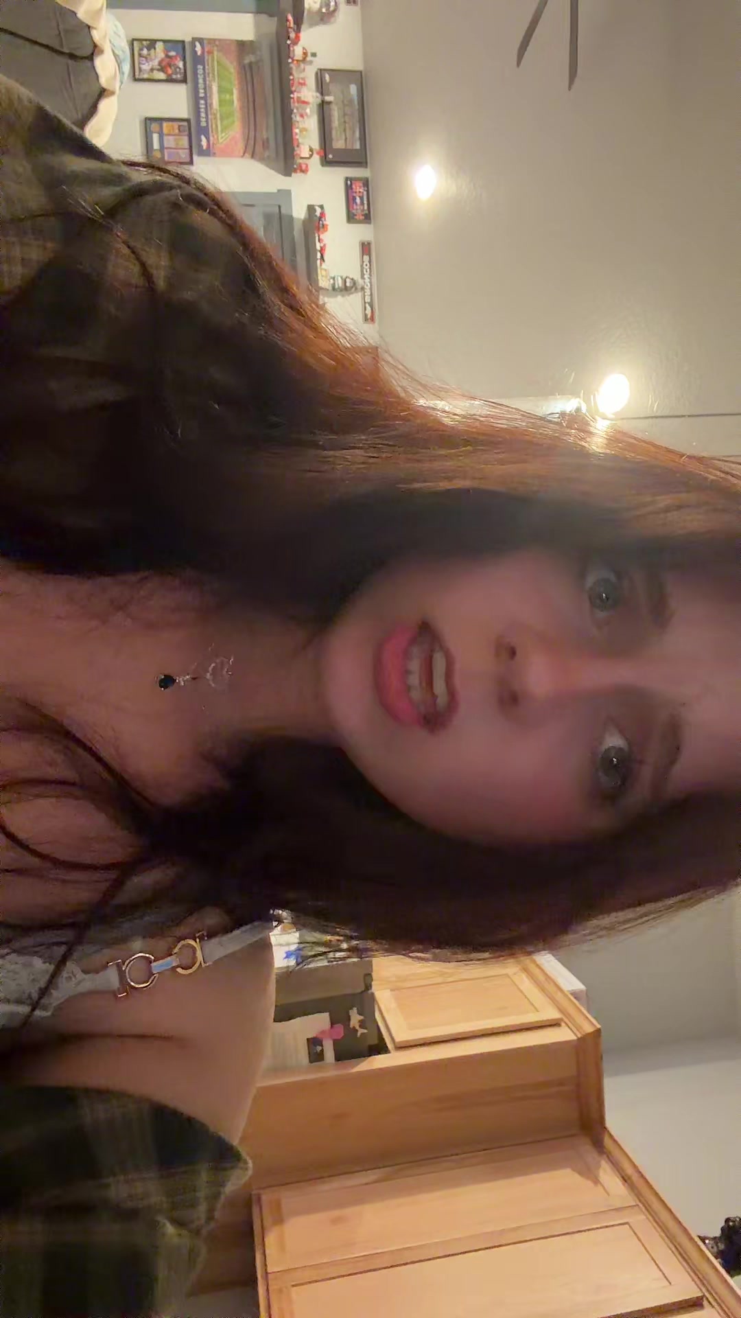 @Maddie🕷️