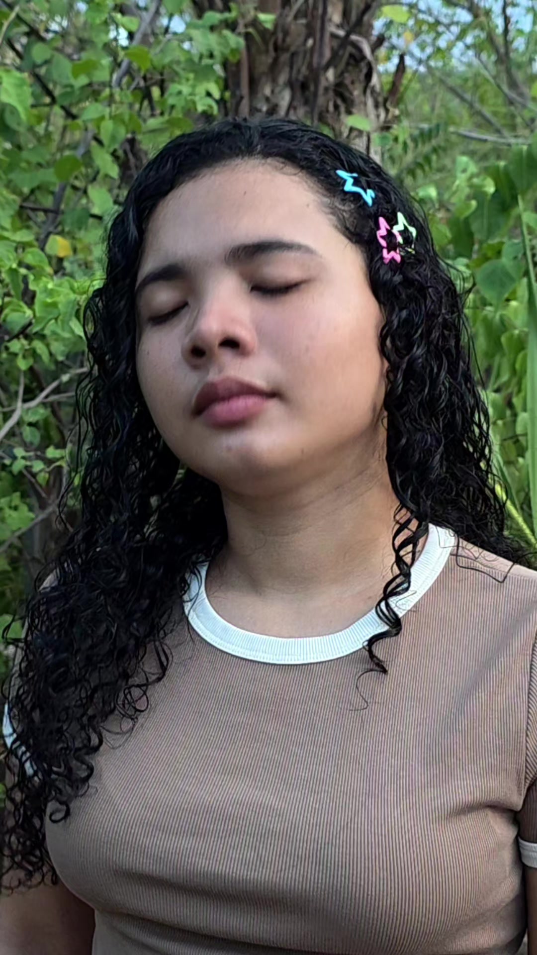 @Yesmi Esther Moreno👑🎙️