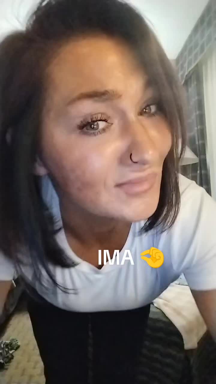 @Recovering Addict Chick