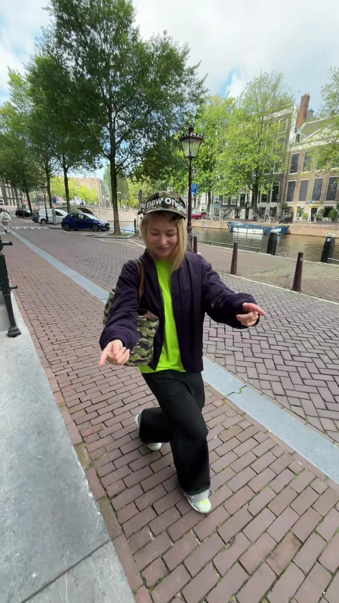 @trishiepishie