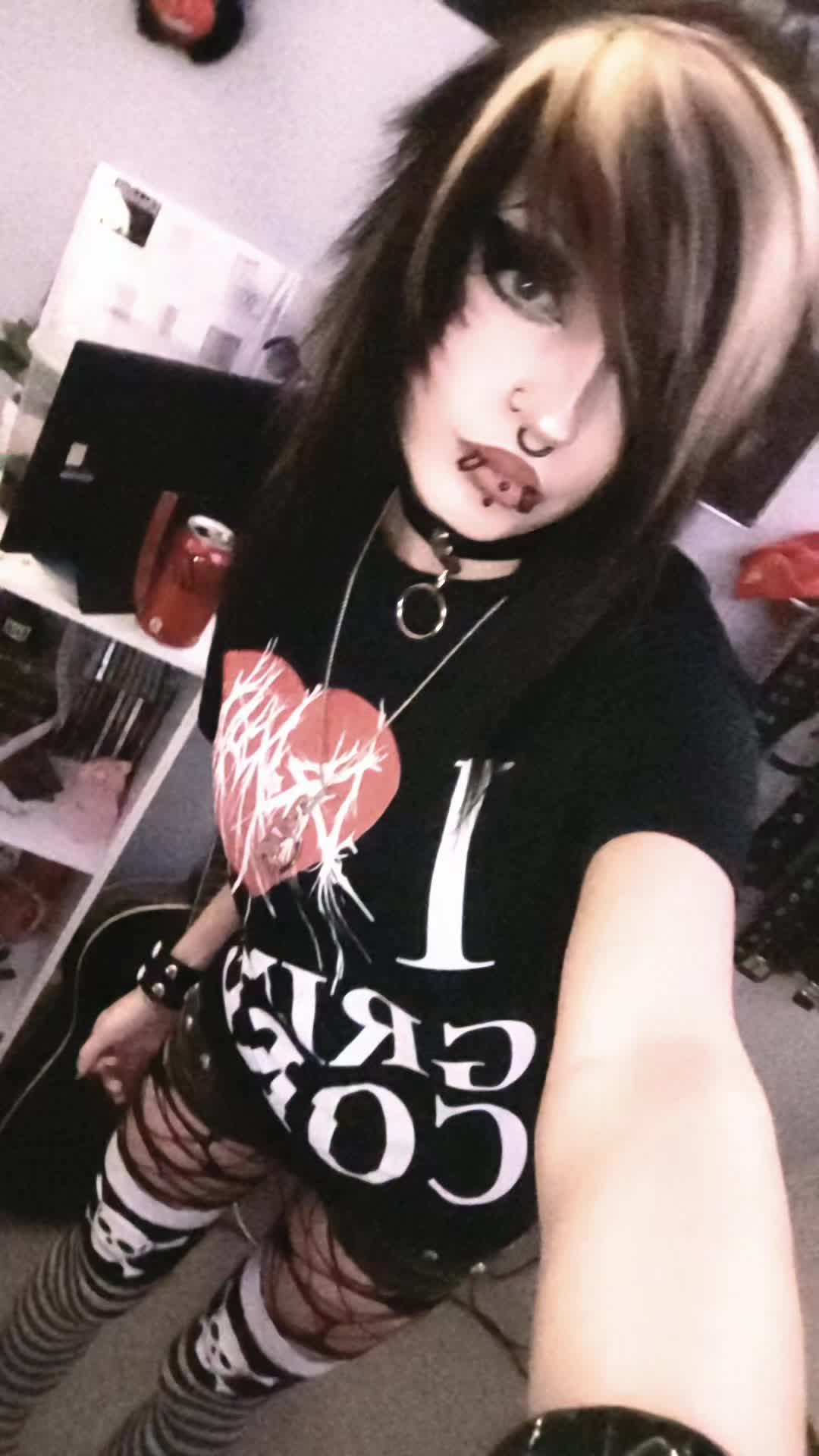 @carleigh curse 🕸️