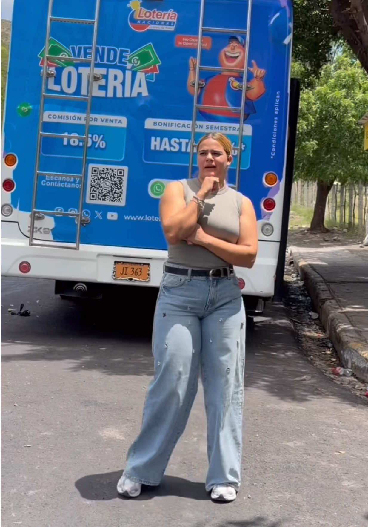 @️Jennifer Blandón🦦🚍