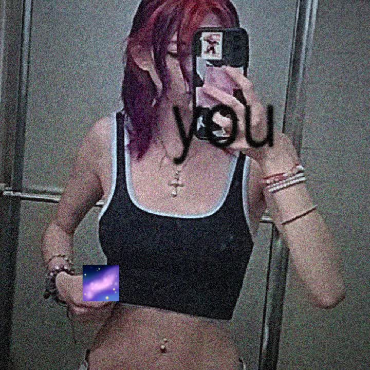 @👻UR MOM👻