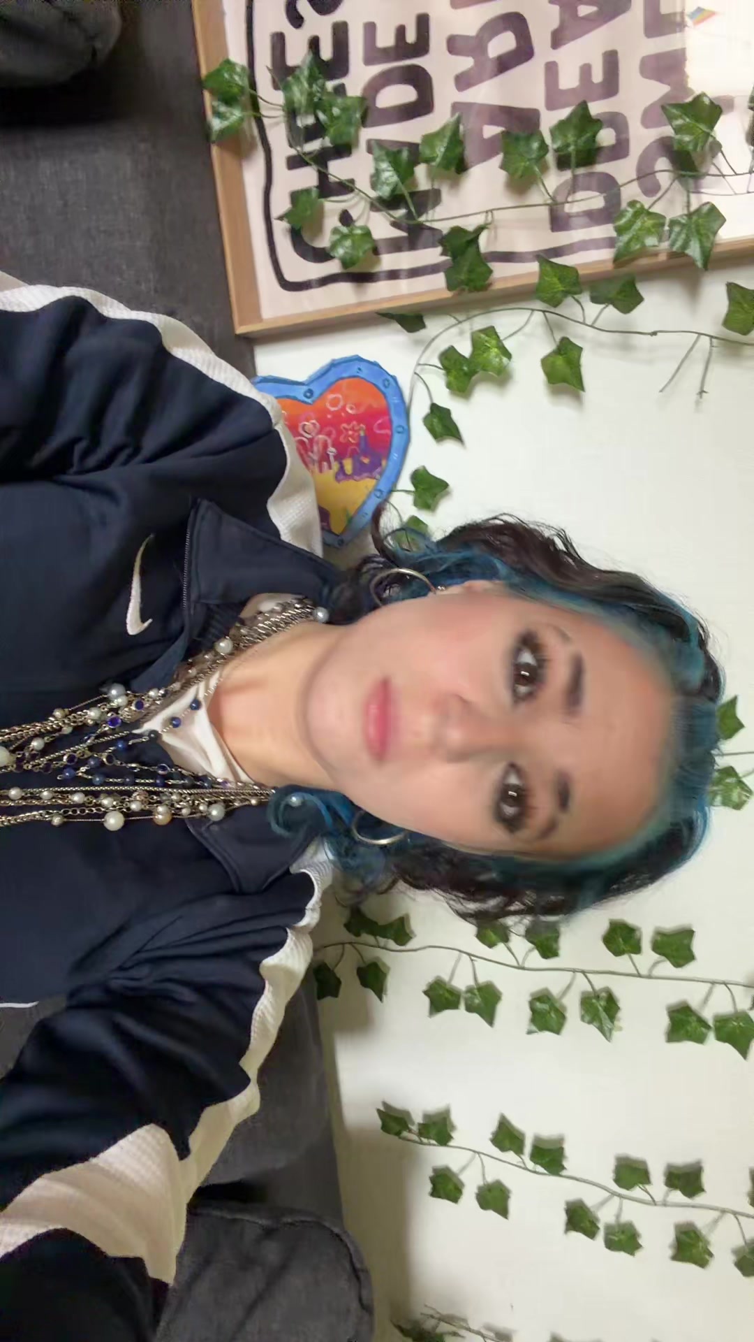 @whois_fenja