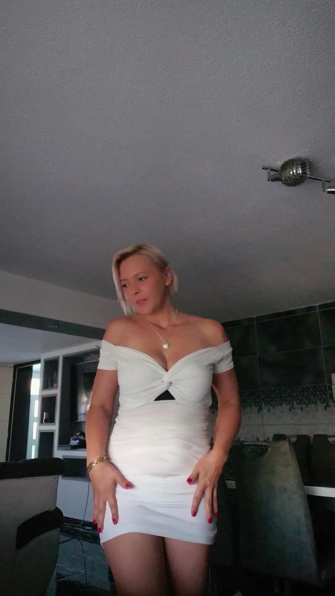 @Mely666👹