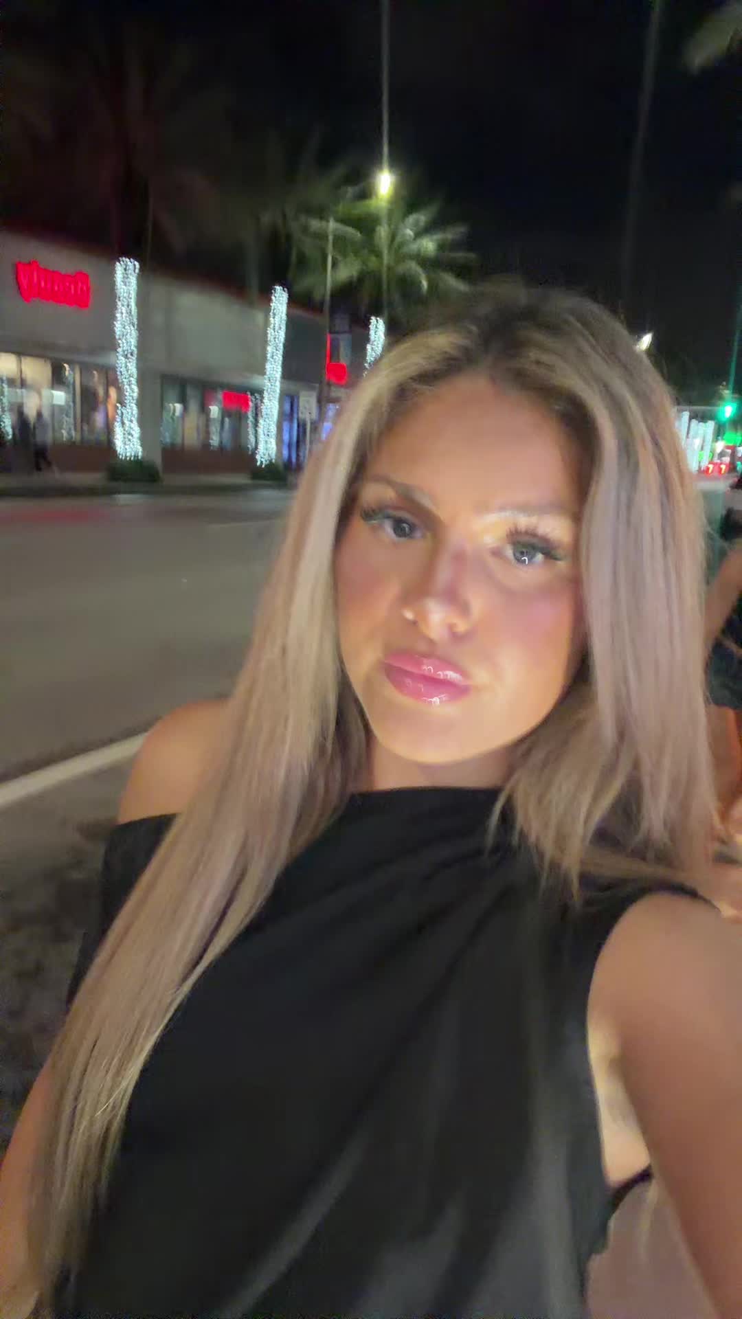 @👼