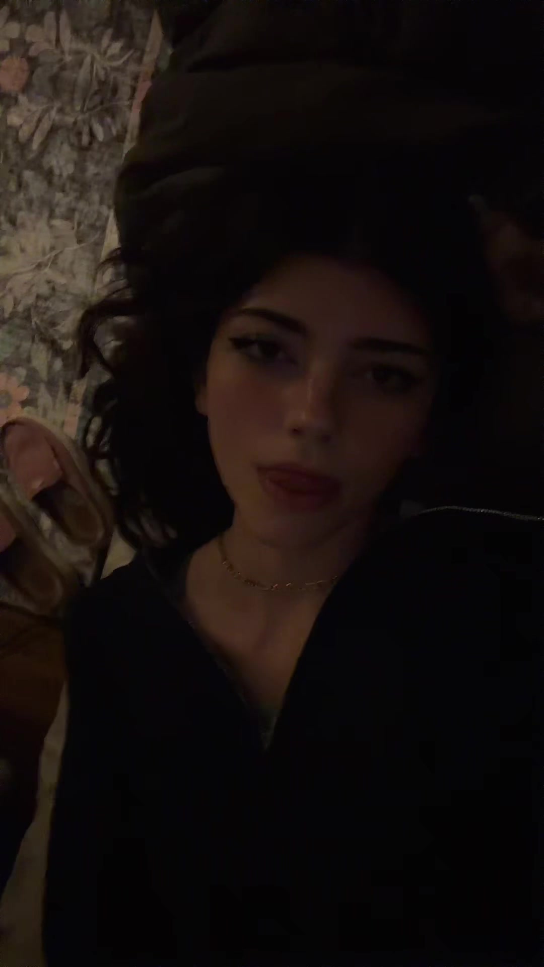 @VIOLET
