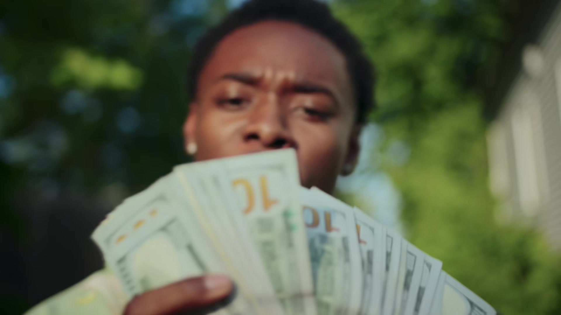@RacksRanitup 💫