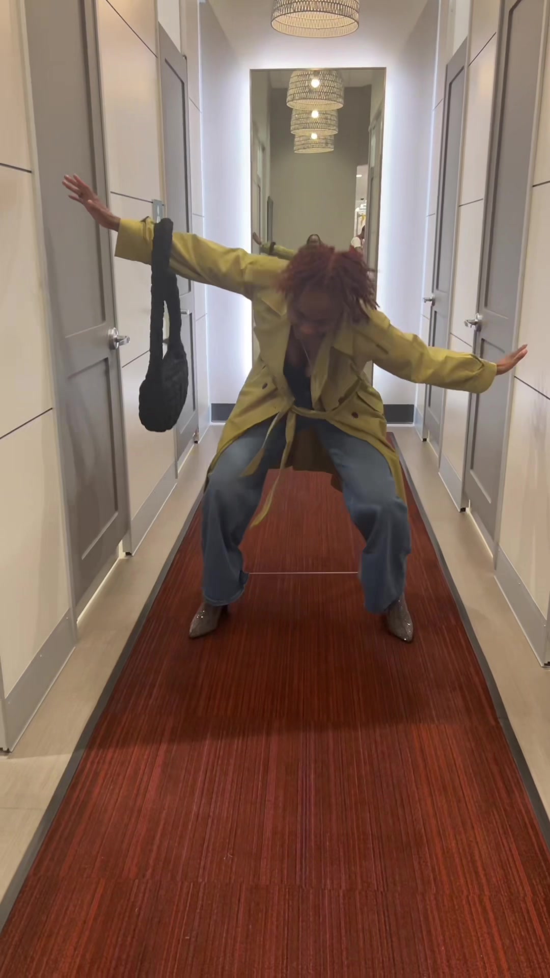 @wavycontent_