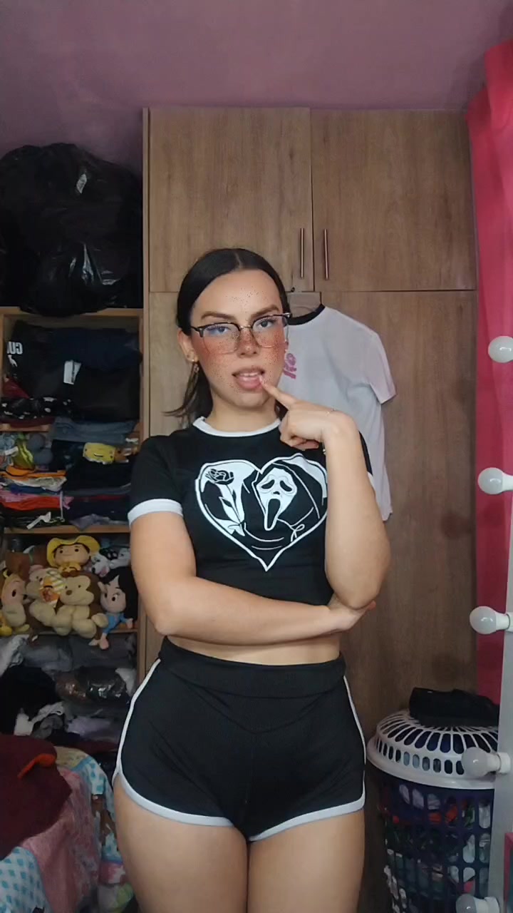 @Angie21.