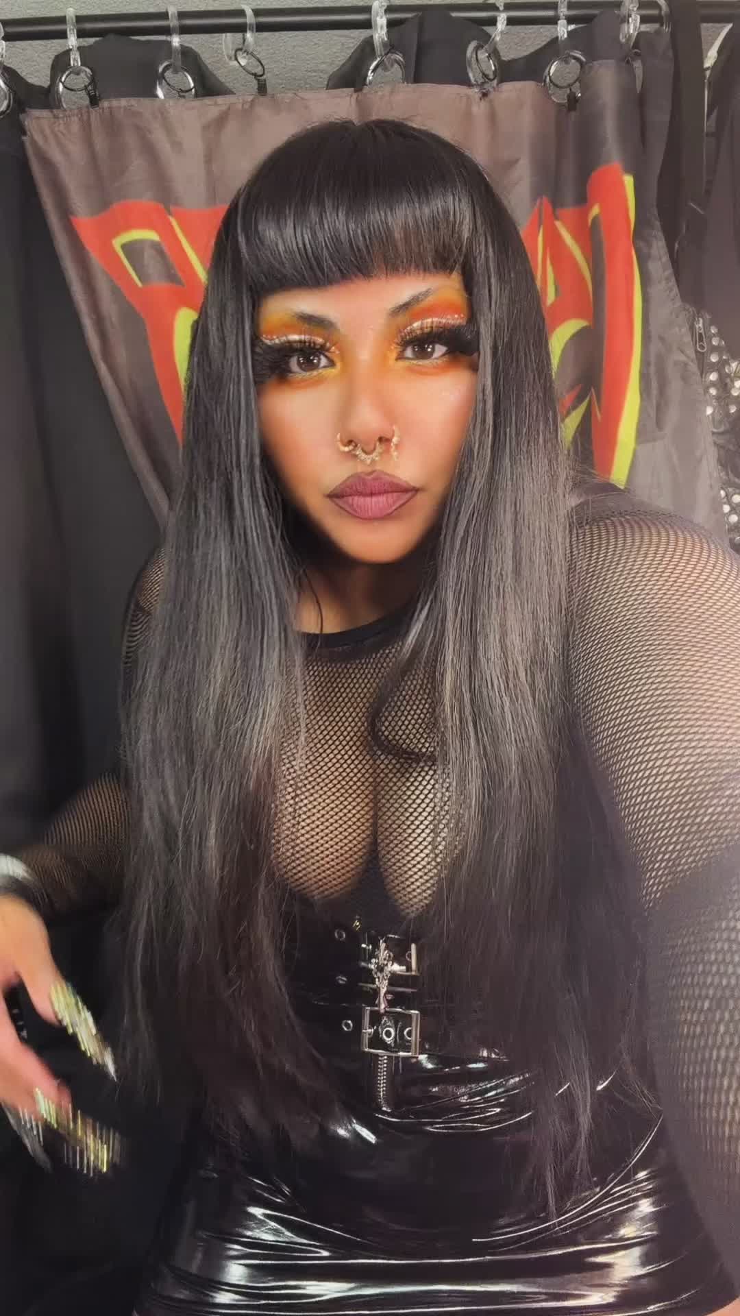 @_Monique_Antoinette_