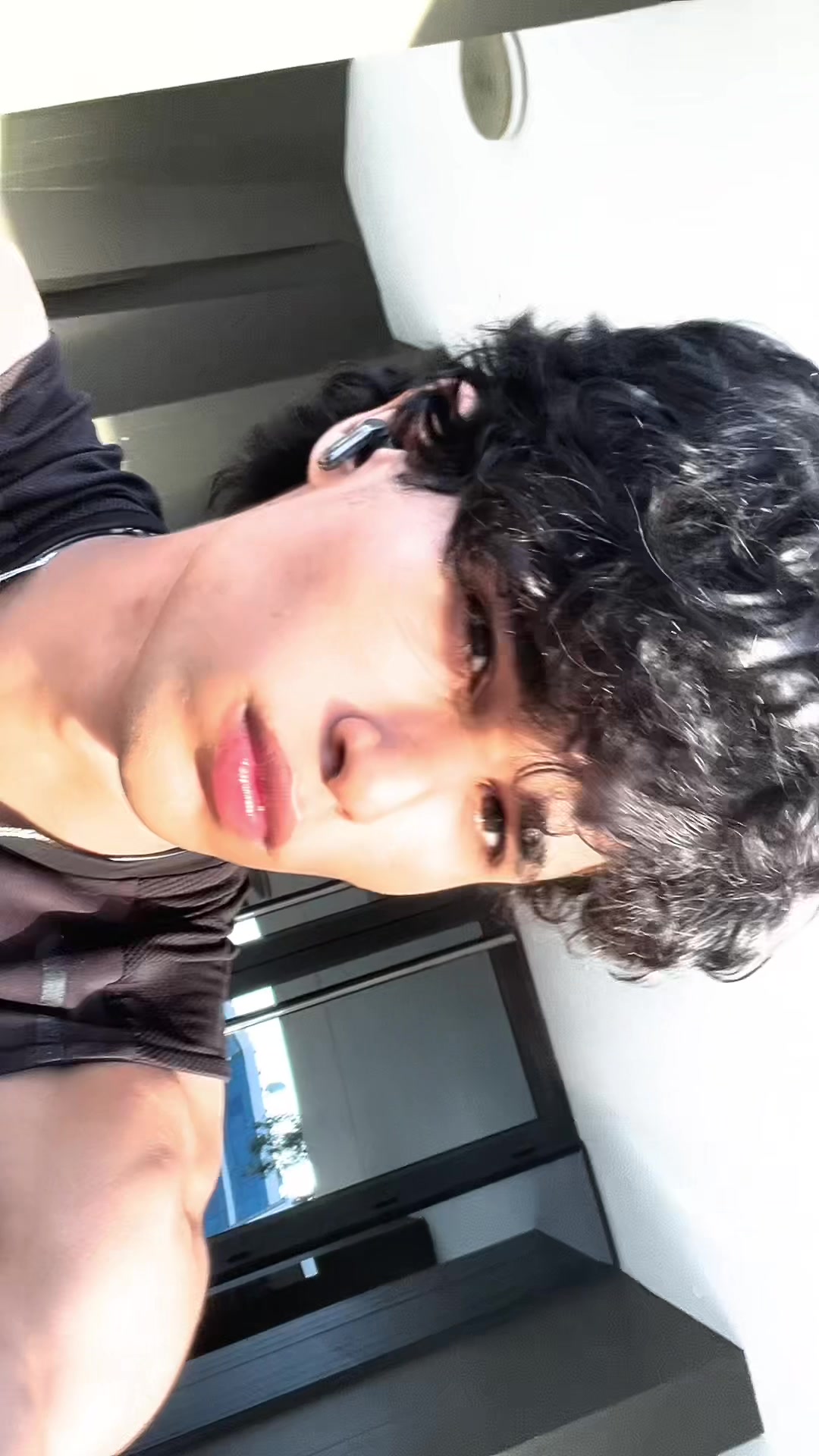@Yixa