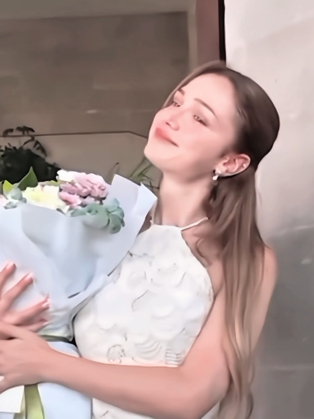 @𝓽𝔂𝓷𝓪 ୨୧