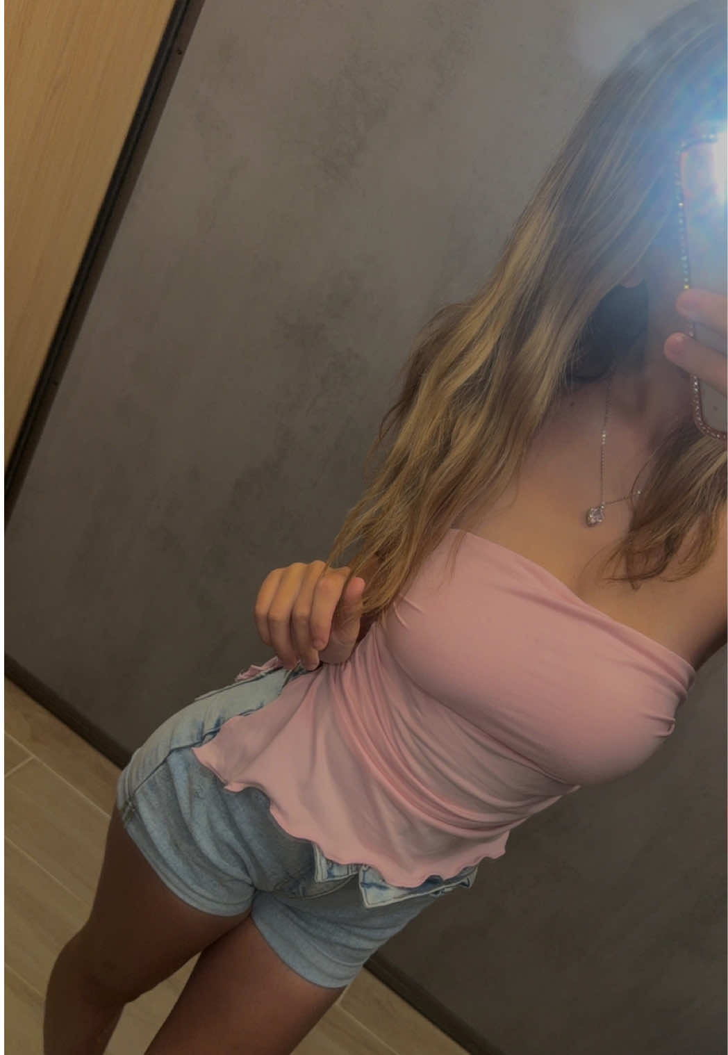@𝐑𝐄𝐍𝐀𝐄🤍