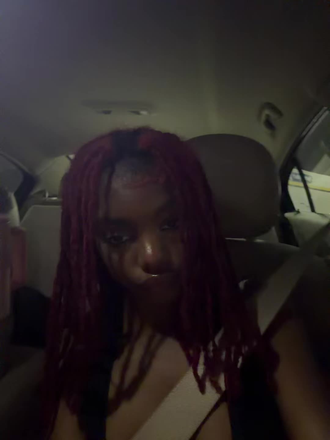 @zoenicolee.xoxo