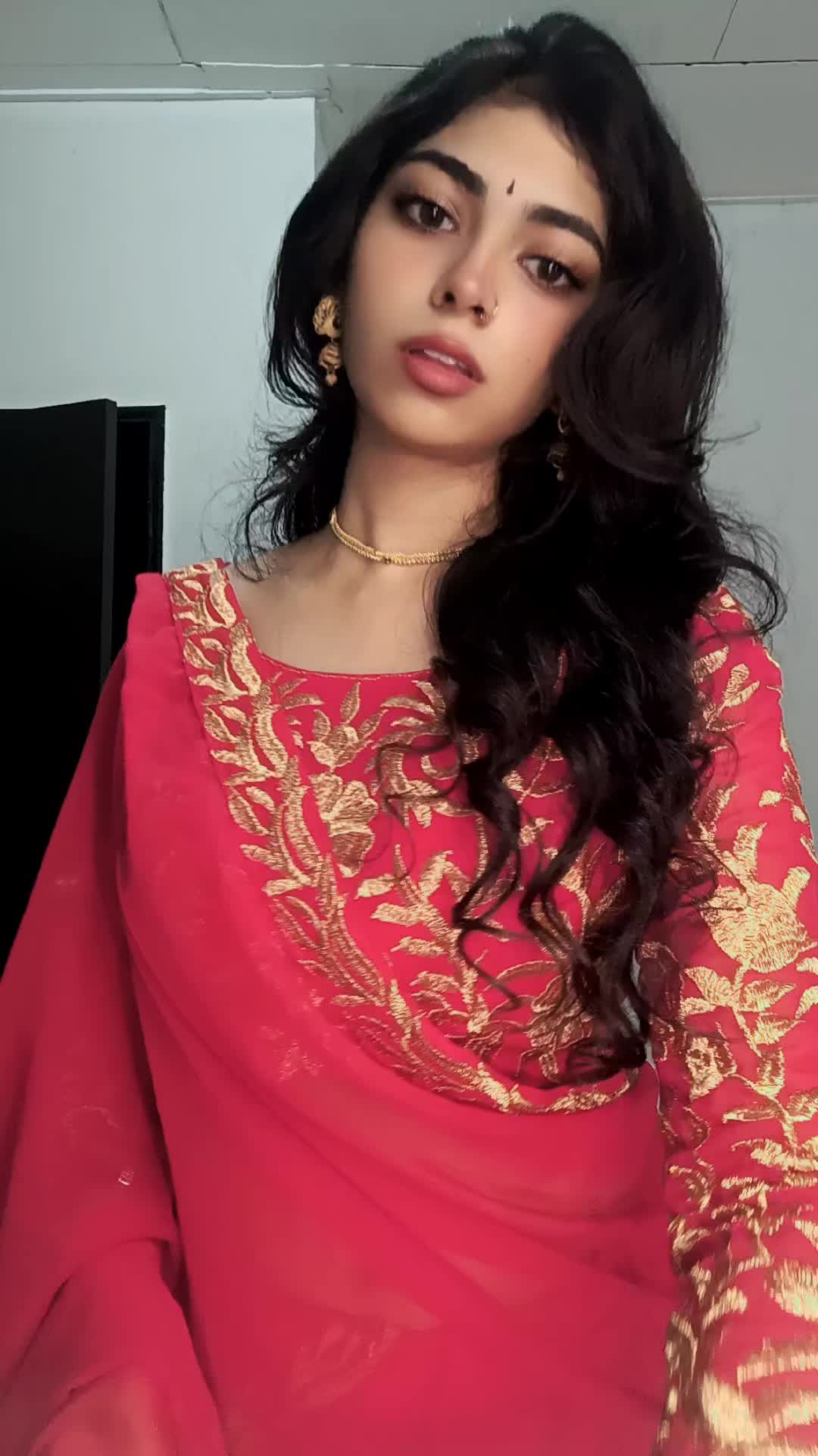 @888