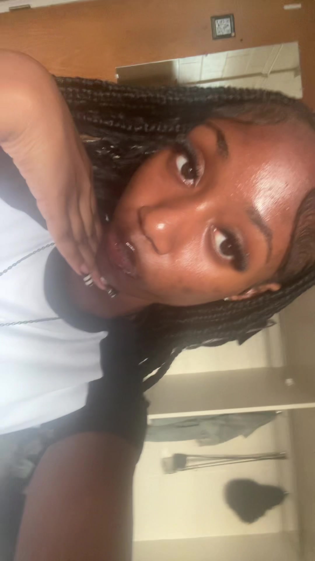 @yvlsaige