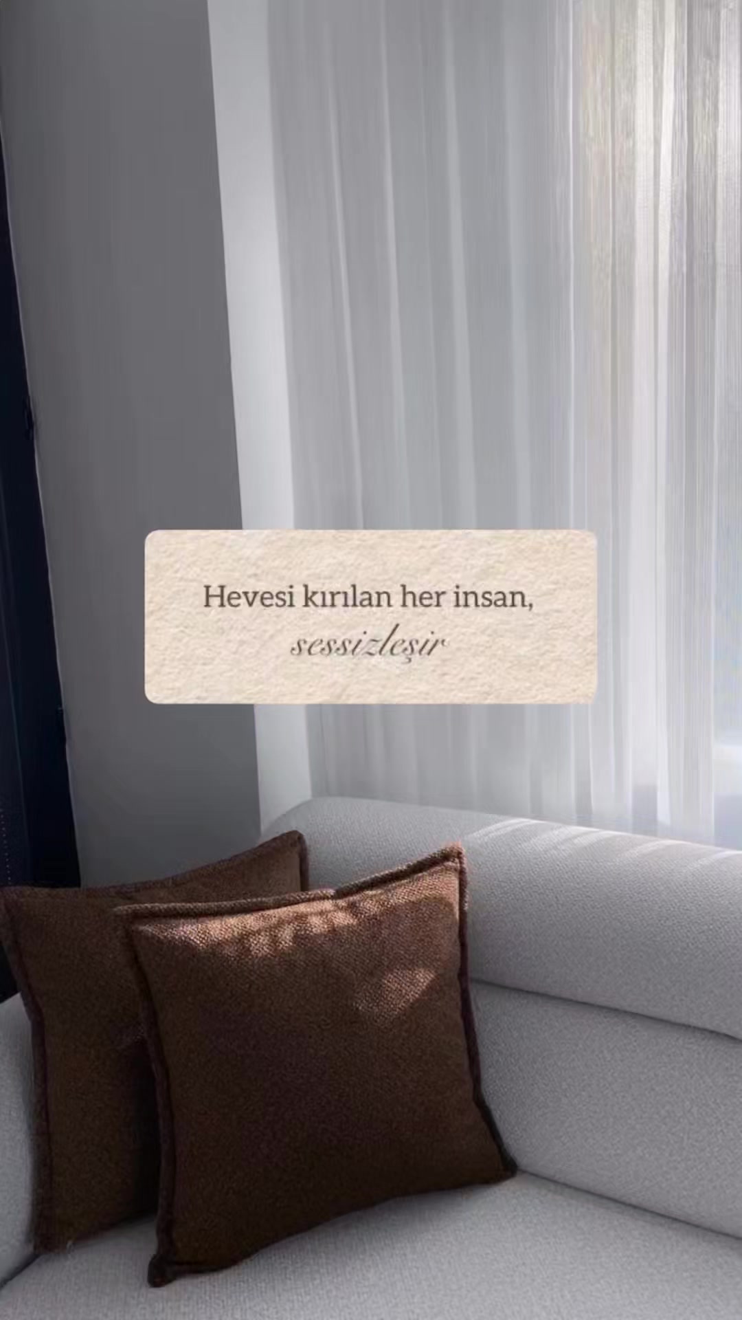 @Hasret rüzgarları🥀