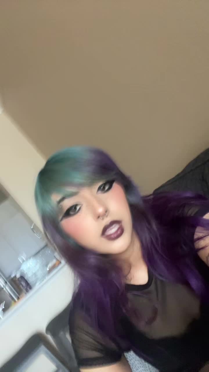 @Sam >.<