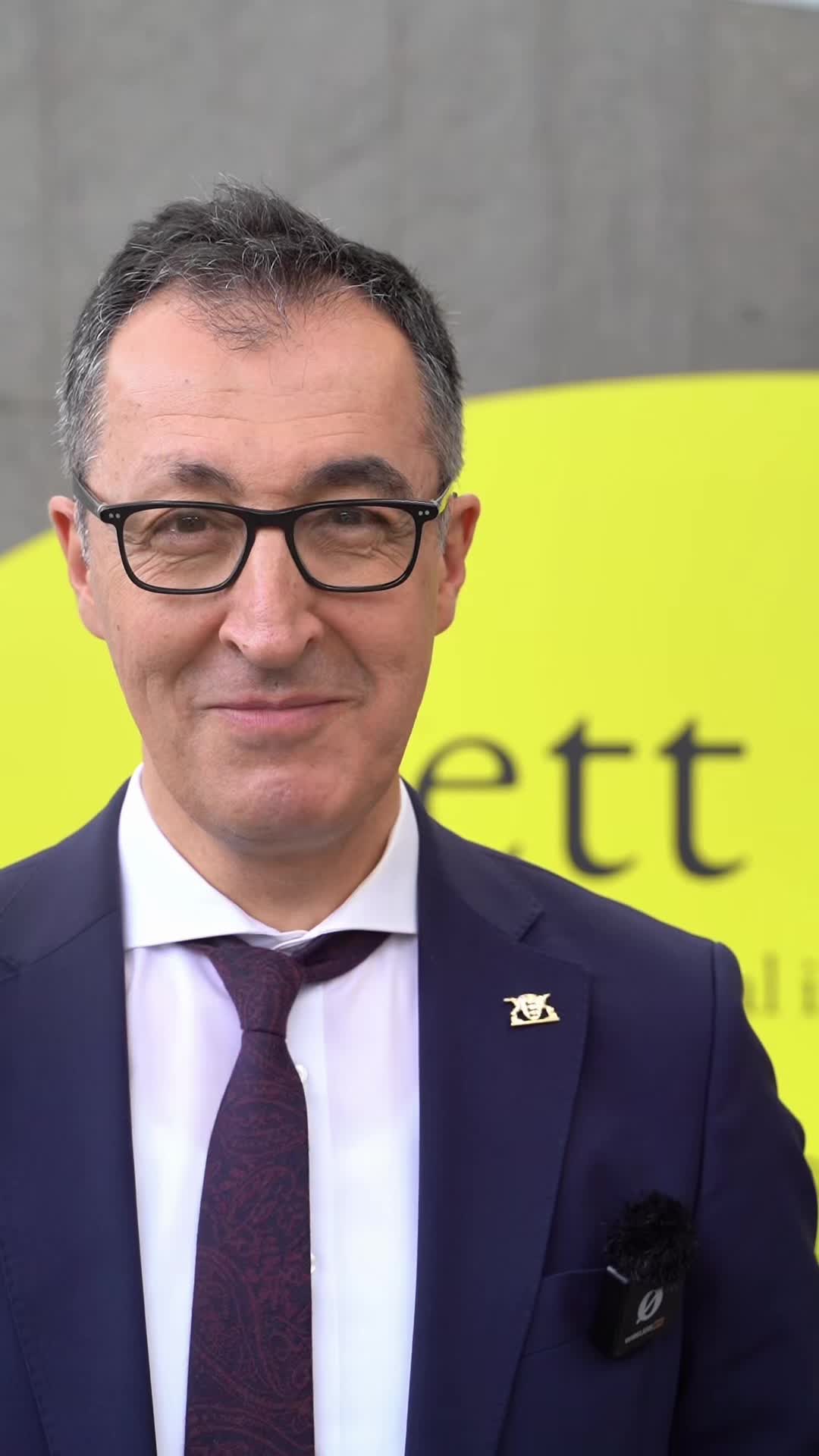 @Cem Özdemir