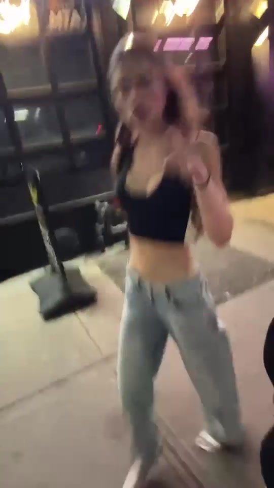 @elliespam229