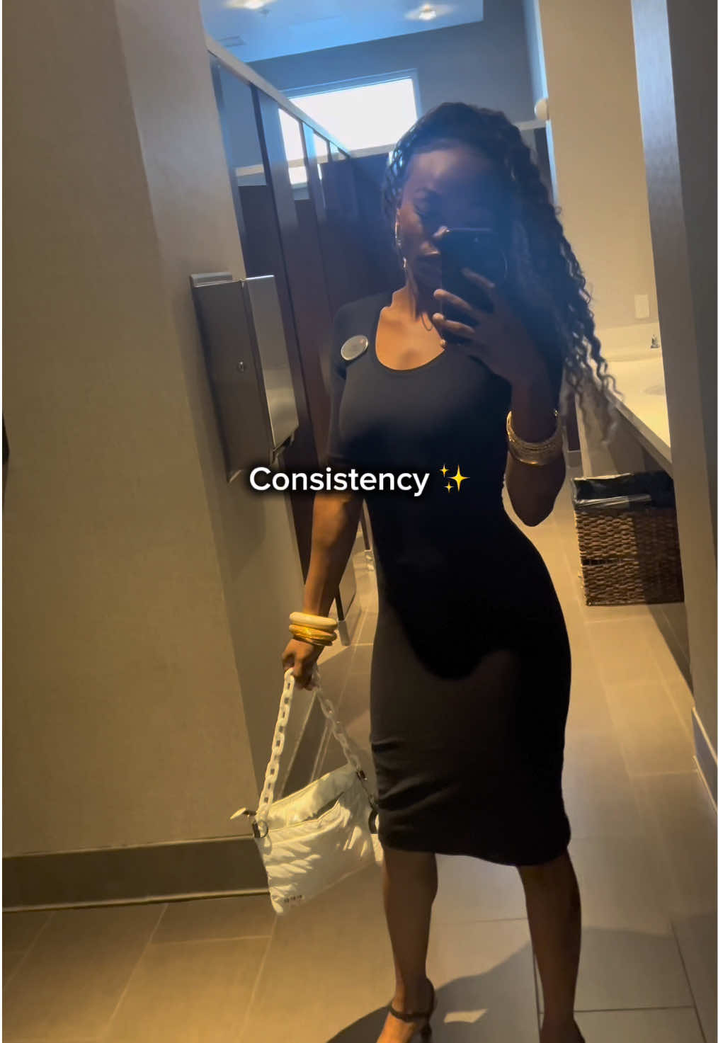 @SNØ BLVK✨Digital Beautypreneur