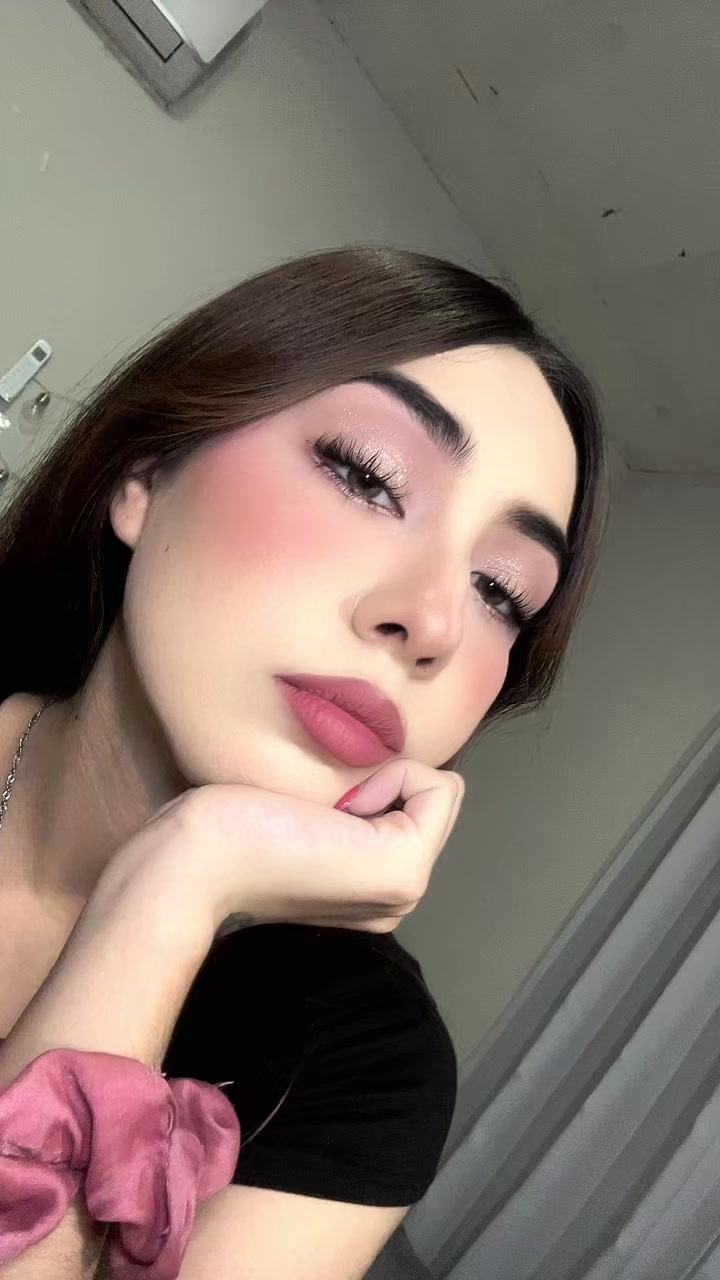 @️Liz Carrillo
