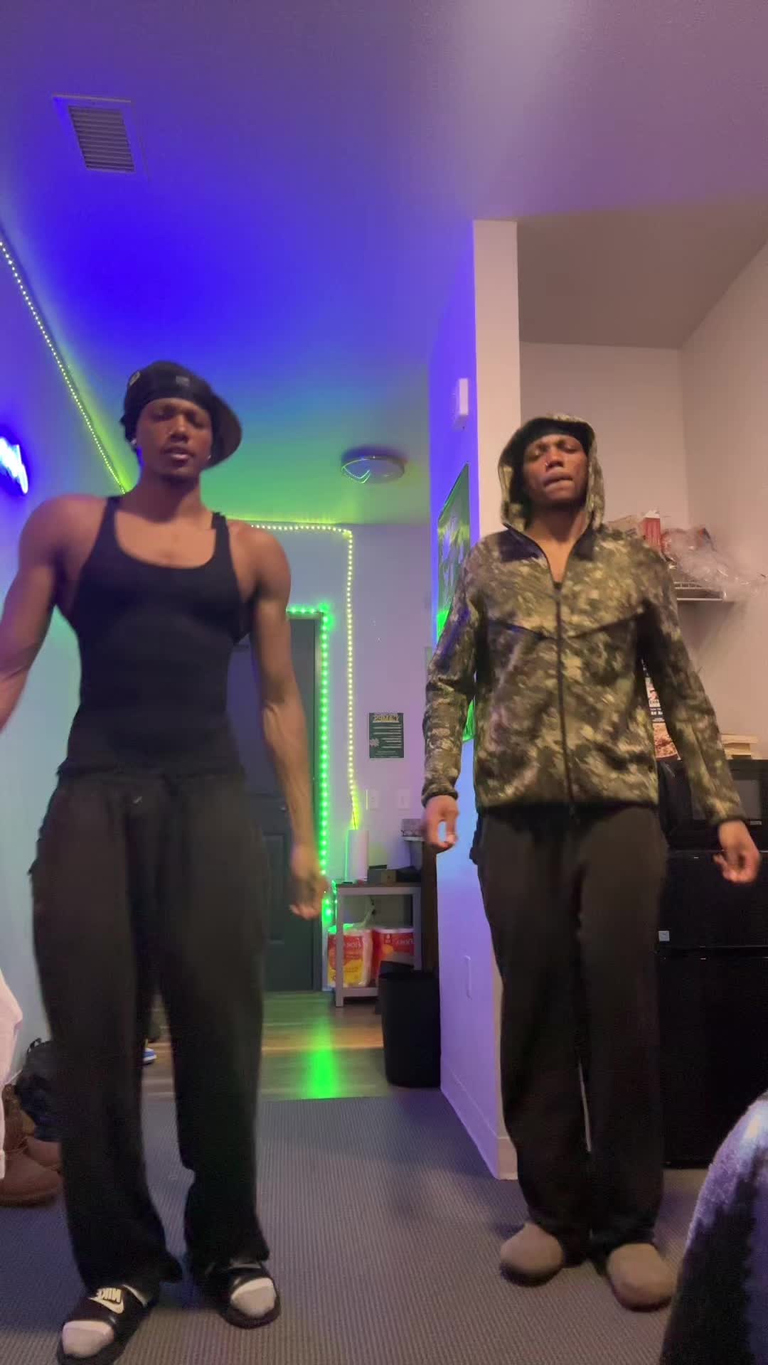 @Dre☣️
