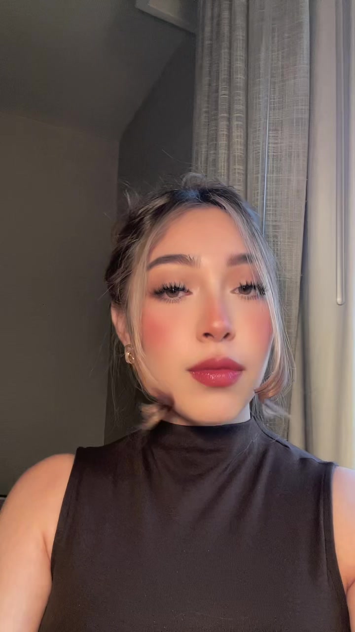 @Jehnni🌻
