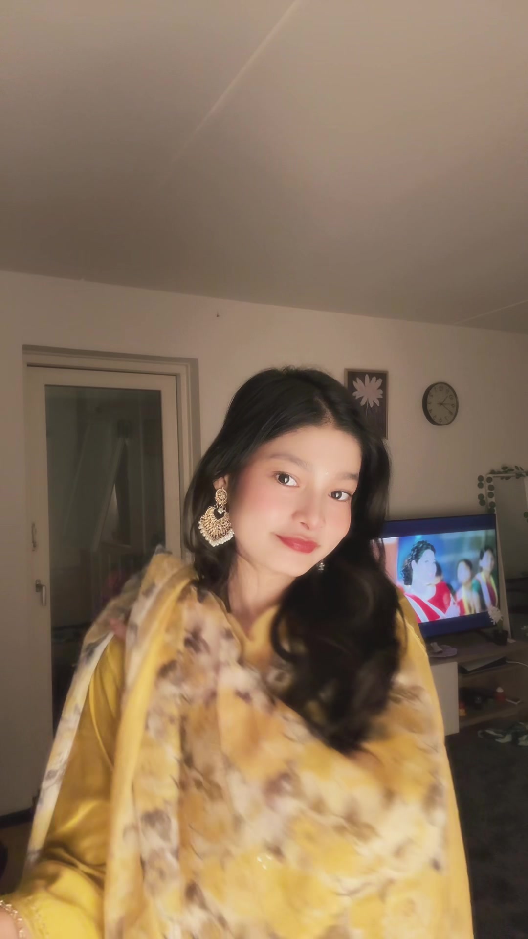@आयुष्मा शाही ठकुरी